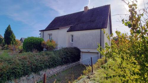 Vorderseite mit Tiefgarage - 