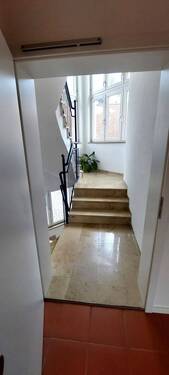 Ausgang.jpg - 3 Zimmer Etagenwohnung in Parkstein