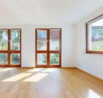 Viel Platz für Familie & Leben: Großes Einfamilienhaus mit Terrassen und Garten - Berlin Lichtenrade