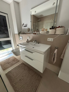 10b7546f-848f-44e7-96df-b40c866e8a3c - 