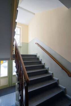 Treppenhaus - Mehrfamilienhaus, Wohnhaus mit 830,00 m&sup2; in Braunschweig zum Kaufen