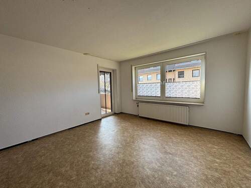 Wohnzimmer - 3 Zimmer Etagenwohnung in Hildesheim