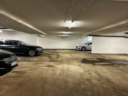 Tiefgarage - 