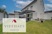 Viefhaus Immobilien Würzburg - Immobilienmakler für Wohn- und Gwerbeimmobilien - Moderne Doppelhaushälfte (BJ 2017) mit Terrasse & Garten - sofort bezugsfrei in Zell am Main