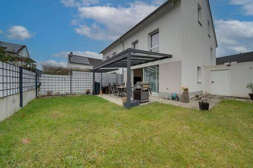 Garten - 5 Zimmer Doppelhaushälfte zum Kaufen in Zell am Main