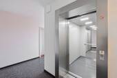 Aufzug (2021 erneuert) - 