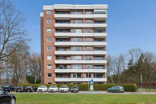 Frontansicht Wohnhaus - 3 Zimmer Etagenwohnung zum Kaufen in Reinbek