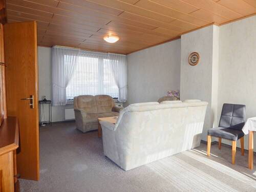 Wohnzimmer - Reihenmittelhaus mit 86,00 m&sup2; in Langenfeld zum Kaufen
