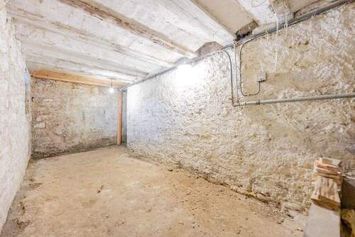 Weitläufiger Naturkeller - 