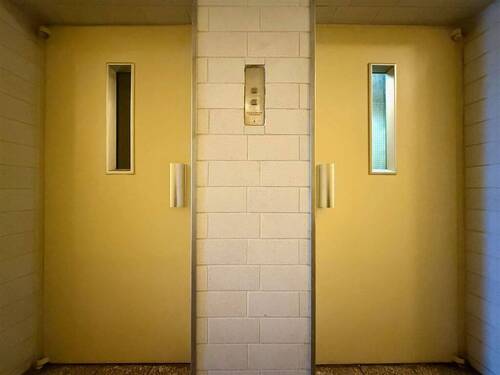 2 Aufzüge im Haus - 