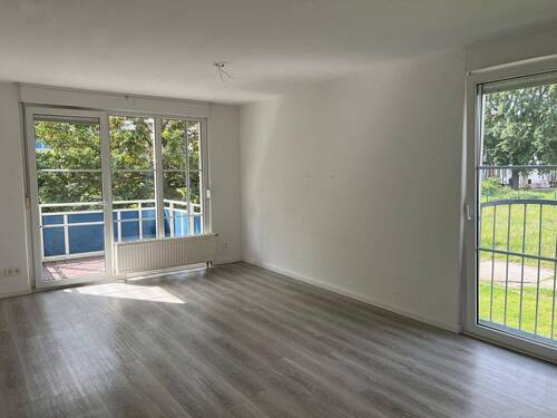 Wohnzimmer - 3 Zimmer Etagenwohnung zur Miete in Oranienburg