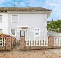 Lichtdurchflutetes Zuhause mit Komfort, Energieeffizienz und viel Platz durch 2 große DG-Zimmer - Dasing