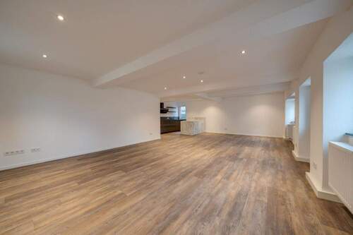 Wohnen / Essen / Kochen - 4 Zimmer Etagenwohnung in Grafenrheinfeld