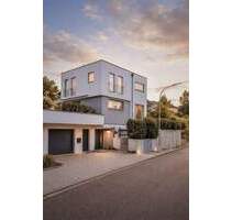 Exklusives Einfamilienhaus Regensburg: Uni UKR - Erstbezug n. Eigennutzung, Garten & Top-Ausstattung