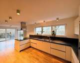 Exklusive Einbauküche - 6 Zimmer Einfamilienhaus in Regensburg