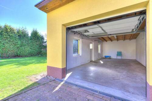 Garage Gartenansicht - 