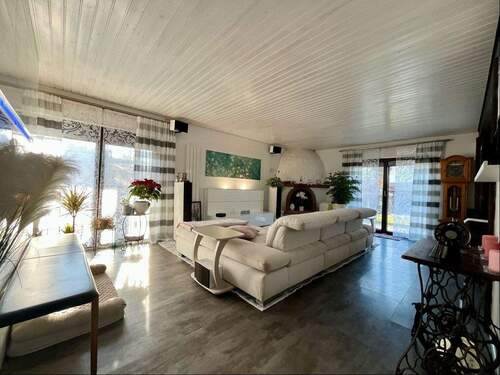 Wohnen EG - 5 Zimmer Einfamilienhaus in Bruckmühl