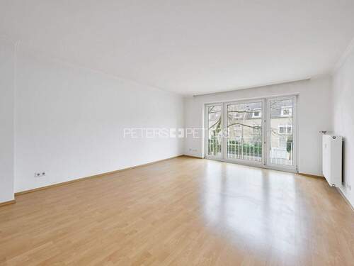 Wohnzimmer - 3 Zimmer Etagenwohnung in Hamburg