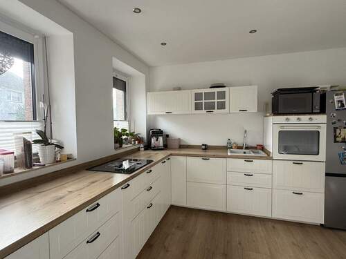 EG - große Wohnküche mit Essbereich - 