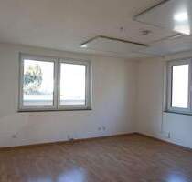 Helle 3 Zimmer-Erdgeschoss-Wohnung mit Balkon und Garage in Horb zu vermieten - Horb am Neckar