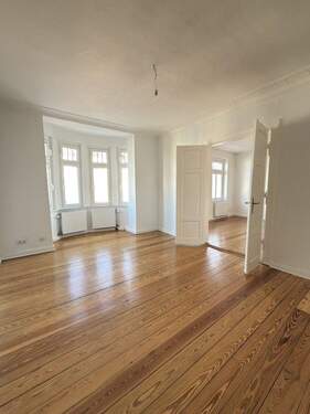 Raum 3 - Frankendamm 49 2. OG, Links - 850,00&nbsp;EUR Kaltmiete, ca.&nbsp; 94,00&nbsp;m&sup2;&nbsp;Wohnfl&auml;che