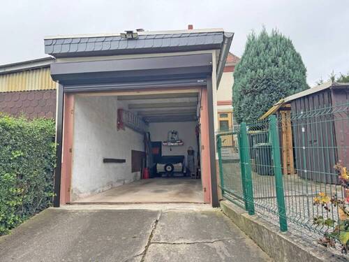 Garage - 