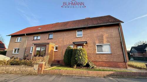 Ansicht von Vorne - 4 Zimmer Doppelhaushälfte zum Kaufen in Hagenburg