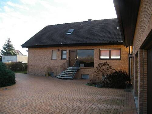 DSCF8133 - 8 Zimmer Einfamilienhaus in Glaubitz