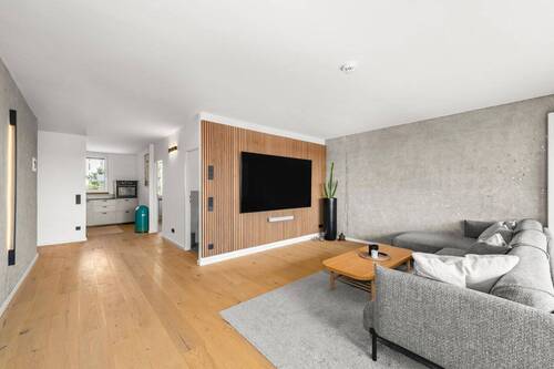 Wohnzimmer - 2 Zimmer Etagenwohnung zum Kaufen in Nürnberg