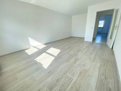 Wohnzimmer - 2 Zimmer Etagenwohnung zur Miete in Hagen