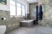 Großes Badezimmer - 