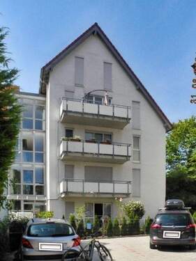 Gebäudevorderseite (ETW) - 3 Zimmer Etagenwohnung zum Kaufen in Bad Urach