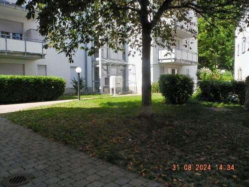 Hauseingangsbereich - Etagenwohnung mit 85,00 m&sup2; in Bad Urach zum Kaufen