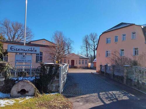 Ansicht - Einfamilienhaus zum Kaufen in Elstertrebnitz