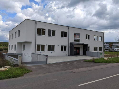 Ansicht Front - Neu - €8,00qm - 4 x 275qm oder 1.100qm, Tiefgarage mit 19x E-Ladestationen, Aufzug, Klimatisiert