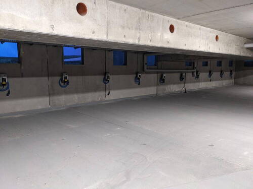Tiefgarage mit E-Ladestationen - 