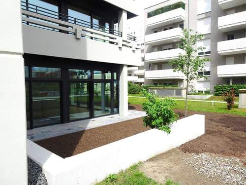 Ansicht EG mit Terrasse - 3 Zimmer Terrassenwohnung zur Miete in Frankfurt am Main