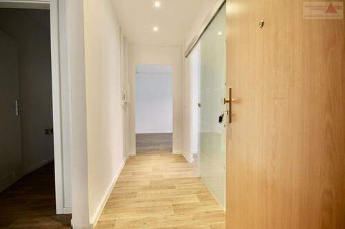 4-Raum mit Balkon, Klingenberg - 