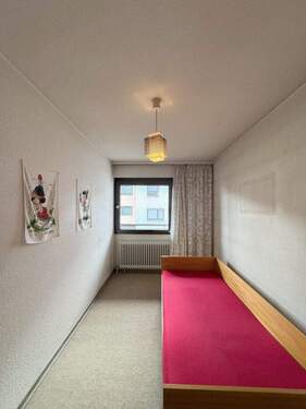 OG Zimmer - Reihenmittelhaus mit 117,00 m&sup2; in Asperg zum Kaufen