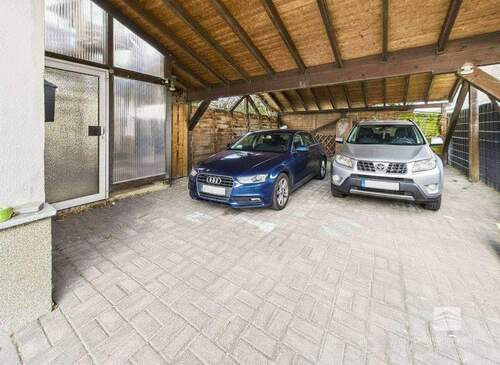 Carport/Wohnungszugang (KI) - 