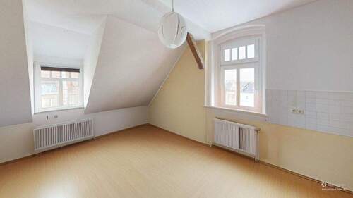 1000016957 - herrliche Dachgeschosswohnung mit Maisonette in Altenburg zu verkaufen.