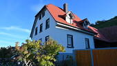 Aussenansicht - Wohnhaus mit Scheune und Stall in Bickensohl - zwei Wohnungen, ruhige Lage
