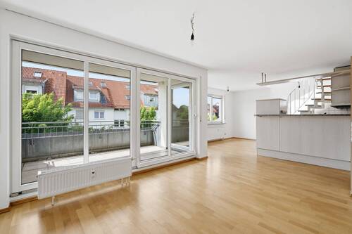 Geräumige schicke Wohnung - 3 Zimmer Etagenwohnung zum Kaufen in Leonberg