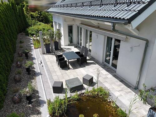 Südterrasse mit Teich (1) - 