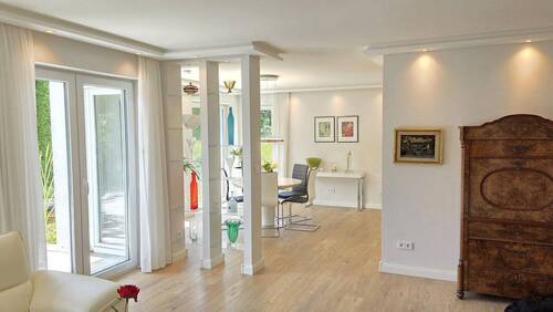 Wohnzimmer (3) - Einfamilienhaus mit 251,00 m&sup2; in Pleiskirchen zum Kaufen