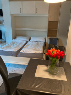 6f93dad2-8b2a-44a8-bf79-0018a0ff54d7 - 