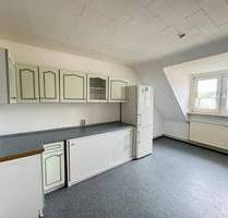 HAGEN - EILPE: GEMÜTLICHE 2 - ZIMMER DACHGESCHOSS - WOHNUNG MIT GARTENMITBENUTZUNG!