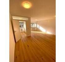 Provisionsfrei von privat - kernsanierte 2-Zimmer-Wohnung m. Balkon, ruhige Lage München Laim