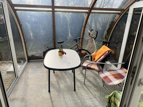 überdachter Terrassenbereich - 