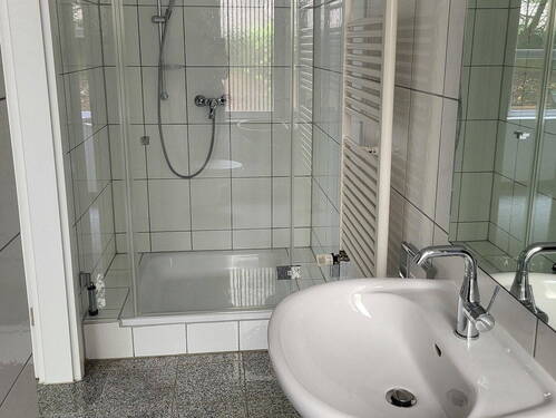 Duschbad mit Tageslicht - 
